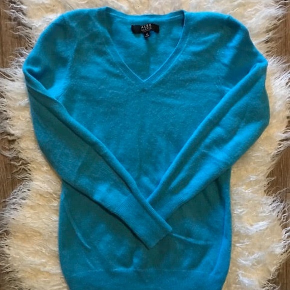Alex Marie Blue Cashmere Sweater - Picture 2 of 3